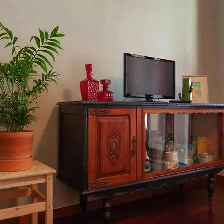 Lazaro 2 Bedroom Apartment Porto