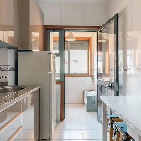 Lazaro 2 Bedroom Appartement *