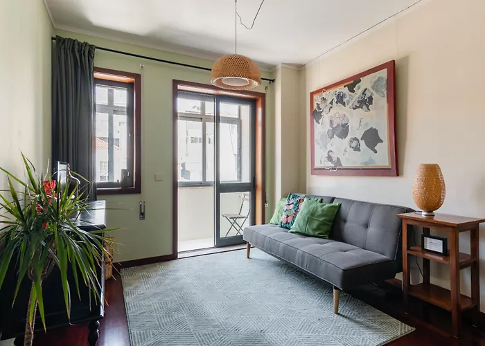 Lazaro 2 Bedroom Порту