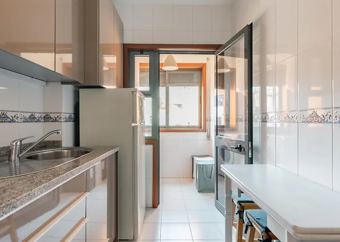 Lazaro 2 Bedroom Апартаменты *